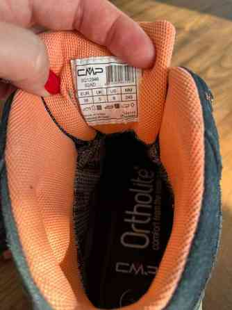 Vedenpitävät naisten ulkoilukengätä koko 38 Helsinki