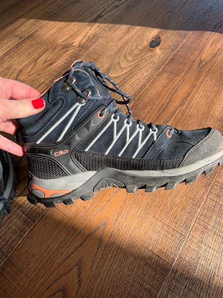 Vedenpitävät naisten ulkoilukengätä koko 38 Helsinki – foto 6