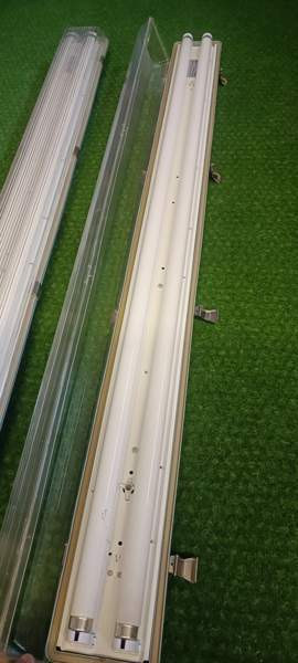 Loisteputkivalaisin 4 kpl (yht. 30€) Akaa - photo 4