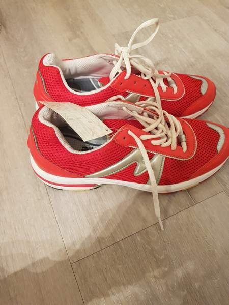 Karhun tennarit Helsinki - valokuva 3