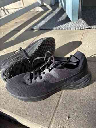 Juoksukengät Nike 42 miesten Vantaa