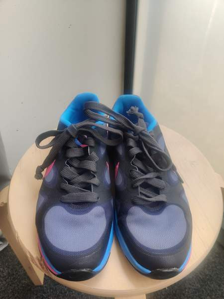 Nike dual fusion TR naisten tennarit Тампере - изображение 1