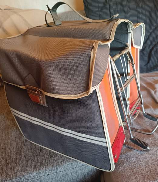 Pyörälaukut/1960-luku +tavarateline Naantali - valokuva 1