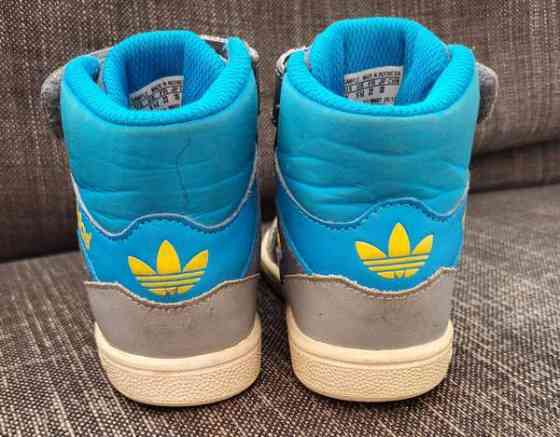 Adidas tarralenkkarit koko 22 Vantaa