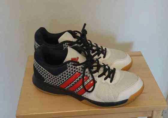Adidas sisäpelikengät koko 41 Pirkkala