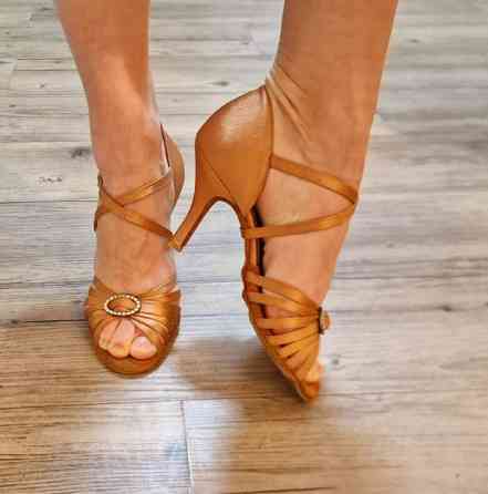 Tanssikengät 37 Espoo