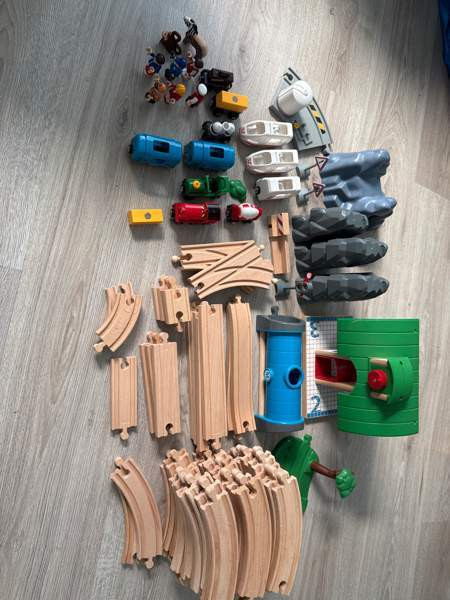 BRIO junaratatarvikkeita Vantaa - valokuva 1