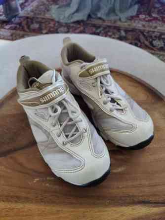 Shimano spinning-kengät, koko 38 Lieto