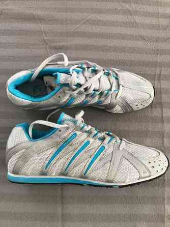 Uudet Adidas lenkkarit koko 40,5 Helsinki