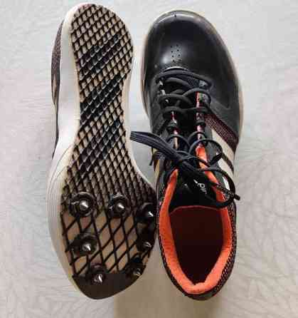 Hyppypiikkarit Adidas Kouvola