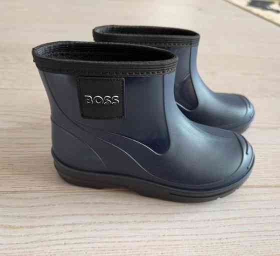 Hugo Boss kumisaappaat Оулу