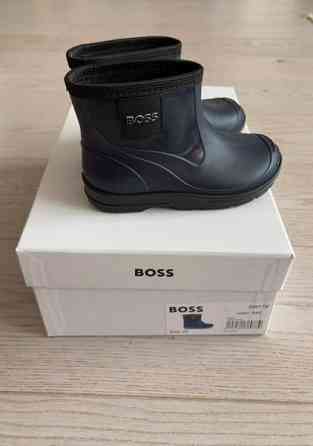 Hugo Boss kumisaappaat Оулу