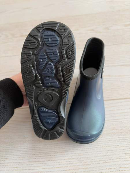 Hugo Boss kumisaappaat Оулу - изображение 4