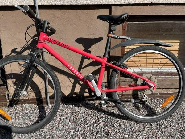 Poikien Serious Superlite 20” polkupyörä Vantaa - valokuva 1