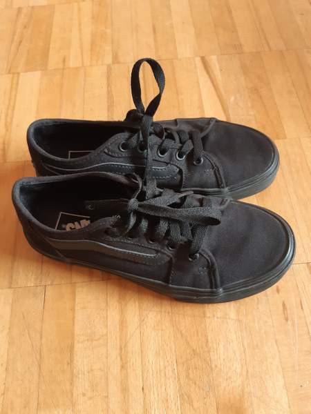 Vans 36,6 Nokia - valokuva 1