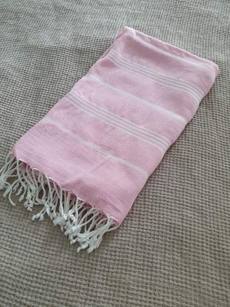 Myynnissä kuvan ihanan ohut ja pehmeä pyyhe Helsinki - valokuva 1