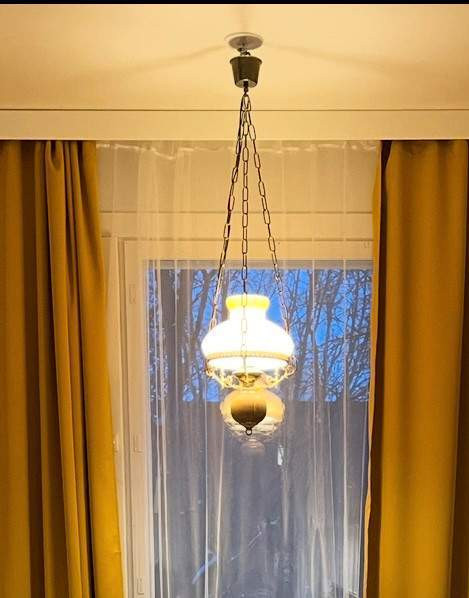 Ihana keltainen lamppu Helsinki - изображение 1