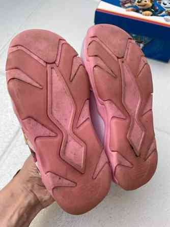 Vilkkuvat Kaja-lenkkarit 27 Helsinki