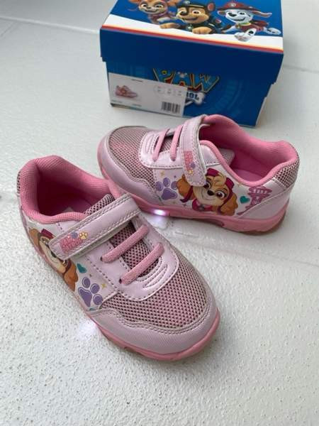 Vilkkuvat Kaja-lenkkarit 27 Helsinki - valokuva 2