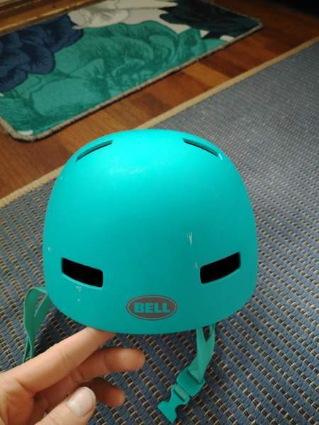 Bell kypärä (M / 55-59cm) Туусула - изображение 2