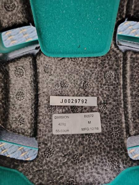 Bell kypärä (M / 55-59cm) Туусула - изображение 4