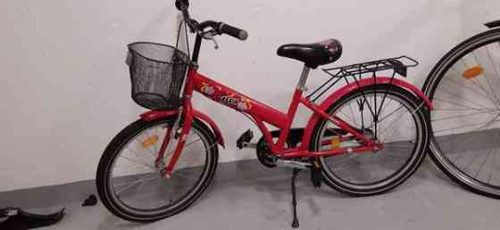 Lasten 20 tuumainen polkupyörä Jyvaeskylae