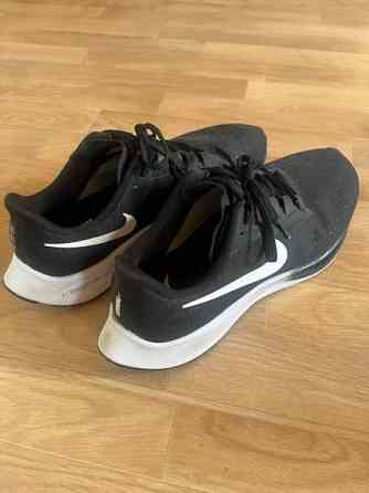 Nike Air Zoom Pegasus 37 koko 44/US10 Helsinki