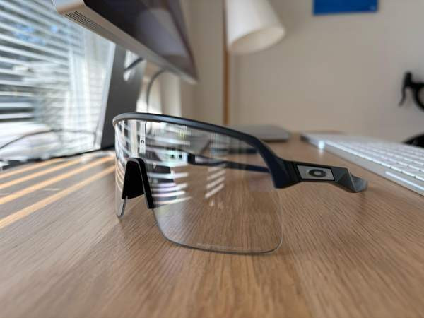 Oakley Urheilulasit Sutro Lite Matt Harmaa/Clear Photochromic Espoo – foto 2