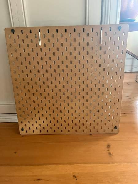 Skådis säilytystaulu Naantali - valokuva 1