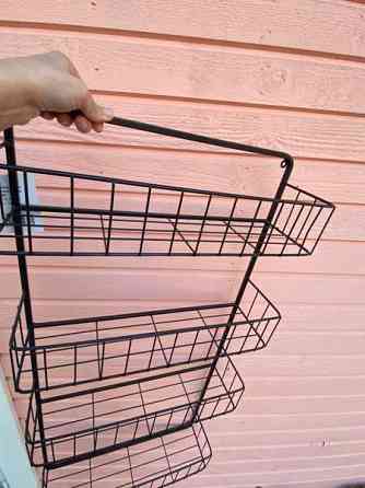 Metallinen hylly Raisio