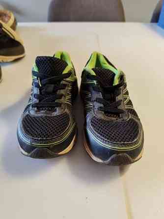 Lenkkarit koko 28 Lieto