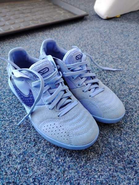 Jalkapallokengät asfaltille Espoo - photo 1