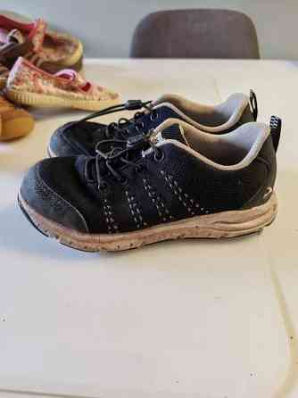 Viking lenkkarit koko 32 Lieto