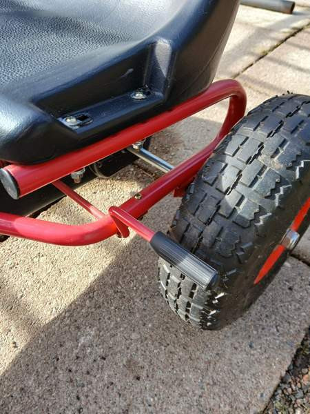 Varattu: Punainen polkuauto säädettävällä istuimella Imatra – foto 8