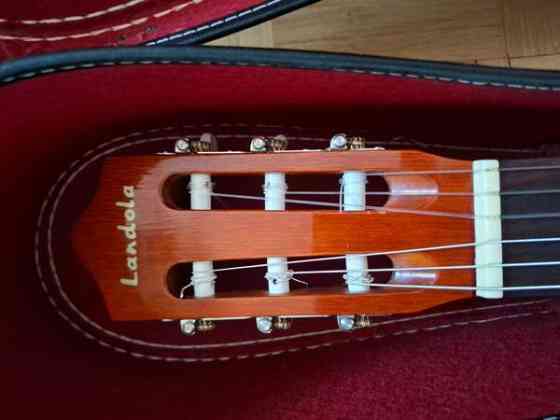 Landola akustinen kitara+kova kotelo Helsinki