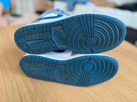 Nike Air Jordan 1 Mid (GS) Tuusula