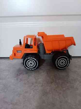 Plasto kuorma-auto Вантаа