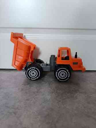 Plasto kuorma-auto Вантаа