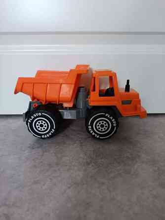 Plasto kuorma-auto Вантаа