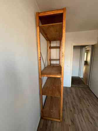 Puinen syvä hyllykkö (varattu) Helsinki