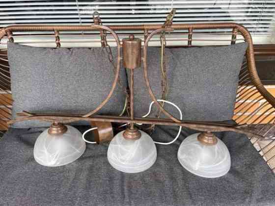 Valaisin korkeaan kattoon Пори