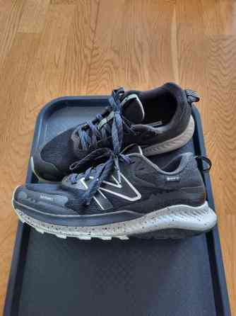 Vähän käytetyt maastojuoksukengät koko 40,5 Nokia