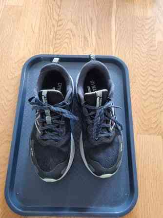 Vähän käytetyt maastojuoksukengät koko 40,5 Nokia