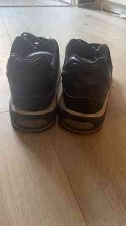 Air max kengät spiderman maalauksilla Helsinki