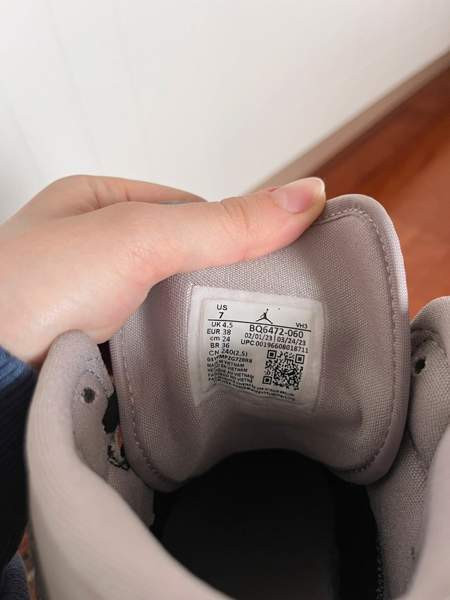 Nike Air Jordan 1 Mid kengät Oulu - valokuva 7