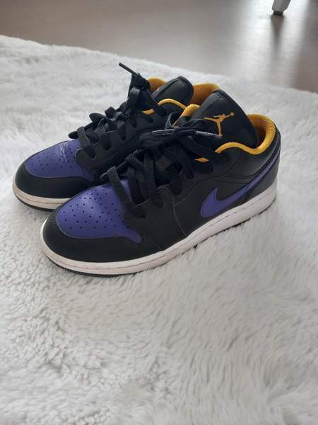 Jordan koko 36. tennarit Helsinki - valokuva 1