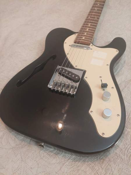 Squier by Fender Telecaster thinline sähkökitara Tampere – foto 2