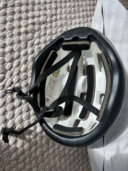 Aikuisten pyöräilykypärä M 54-58 Helsinki - valokuva 2