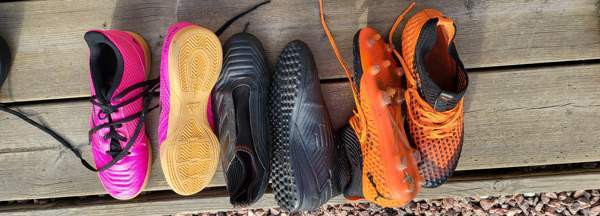 Jalkapallokenkiä 3 paria Lohja - valokuva 1