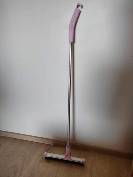 Sini lattiakuivain, pinkki Vantaa - valokuva 2